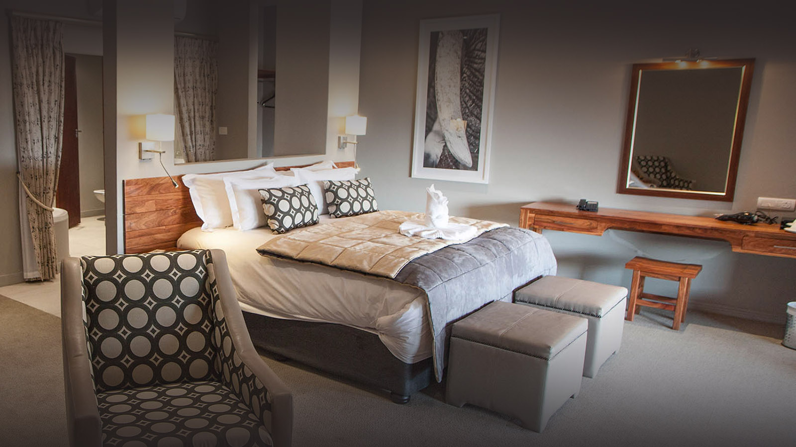 chobe bush lodge botswana-accommodation-lodges-chobe-national-park-bed